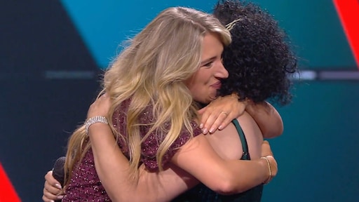 Kandidaat barst tijdens auditie The voice of Holland in tranen uit