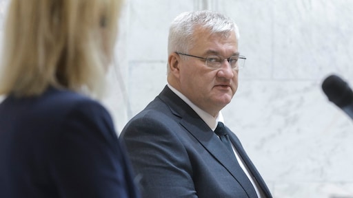 'Hongarije gijzelt zeven Oekraïense bankmedewerkers en steelt 35 miljoen'