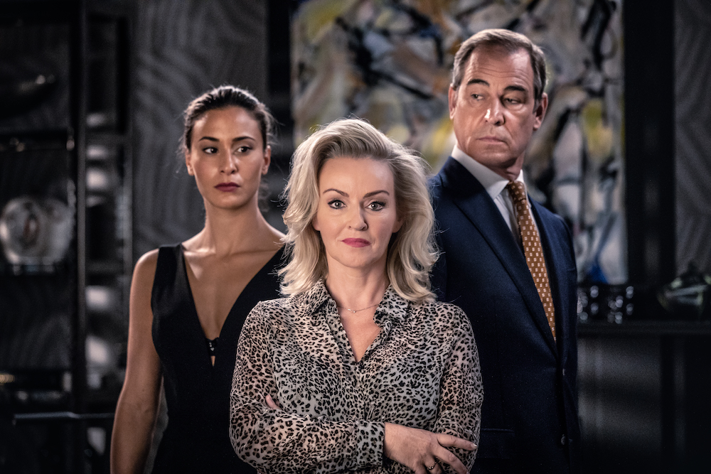 Lone van Roosendaal omarmt stereotyperende rollen: 'Betaal er al jaren mijn  hypotheek van'