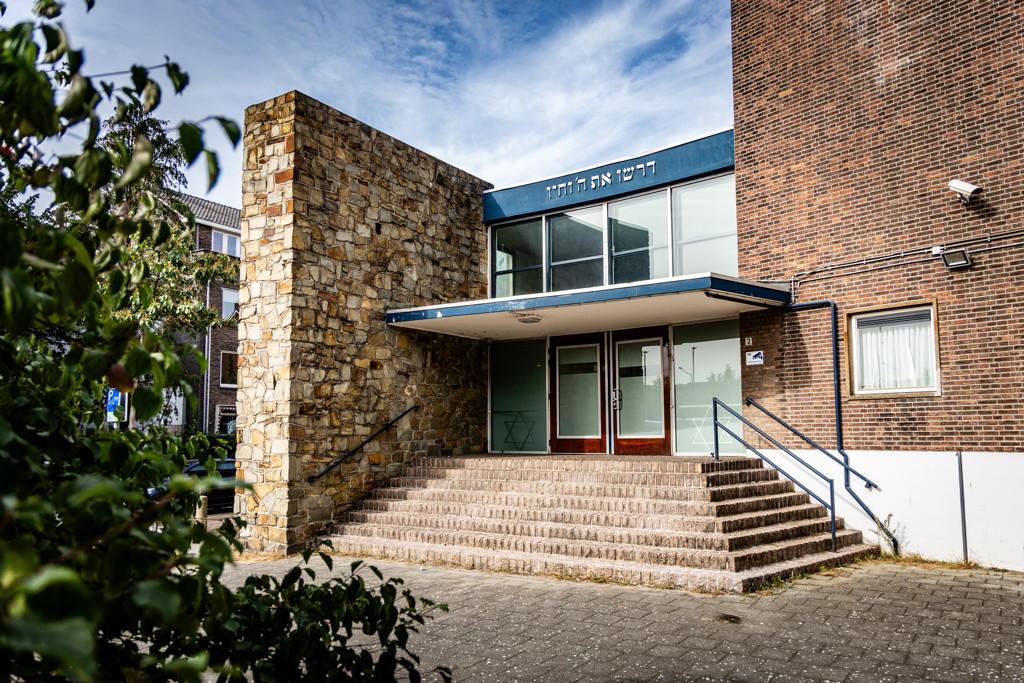 Brand gesticht bij synagoge in Rotterdam