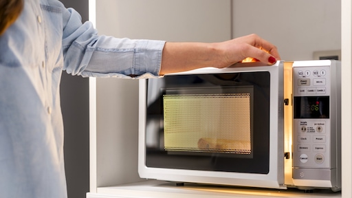 Twijfels over magnetron onterecht: 'Vaak de gezondste optie in de keuken'