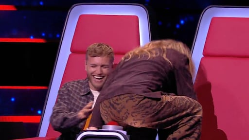 Emotionele battle in The Voice krijgt verrassende wending voor afvaller