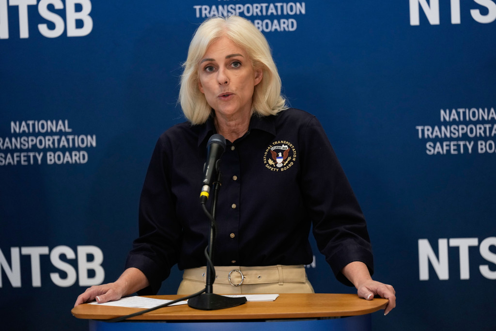 NYT: luchtverkeersleider LaGuardia voor crash mogelijk afgeleid