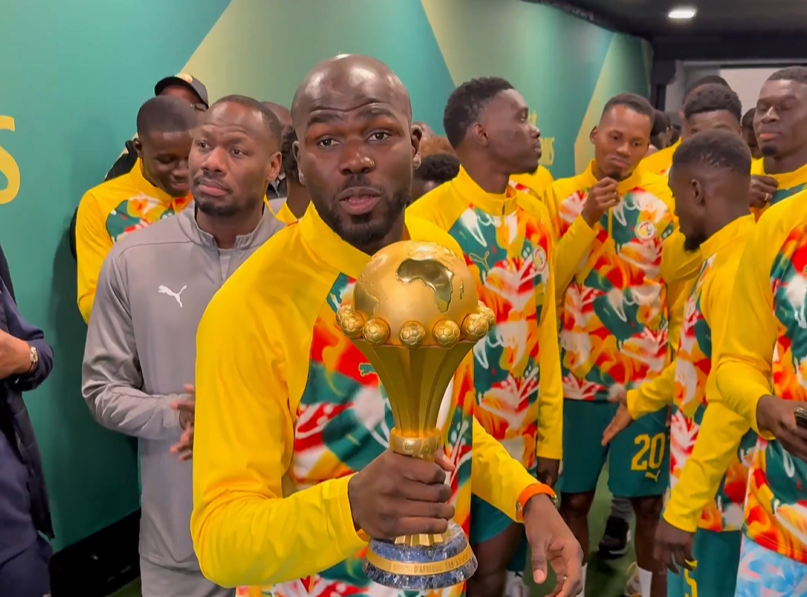 Senegal pronkt met trofee Afrika Cup en haalt woede Marokko op de hals