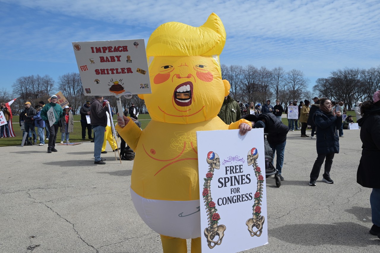 Een demonstrant in Chicago.