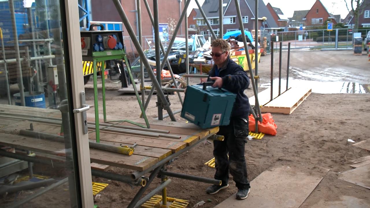 Uitzendkrachten jarenlang onderbetaald: 'Miljarden misgelopen' 