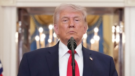 Als Trump weer dreigt met vertrek uit NAVO, haalt Nederland schouders op