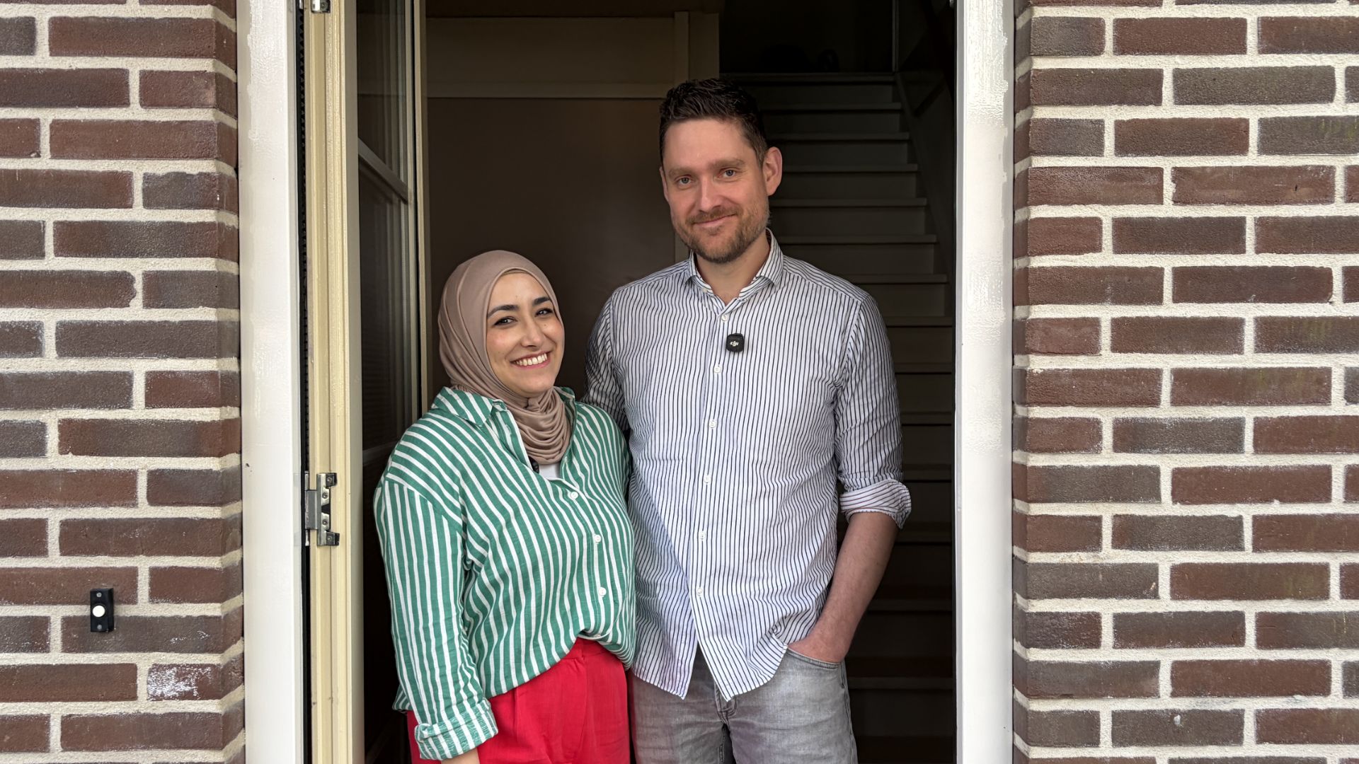 Kijken, kijken bij Dennis en Samara: 'De handbidet? Zo werkt het!'