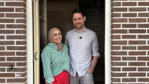 Kijken, kijken bij Dennis en Samara: 'De handbidet? Zo werkt het!'