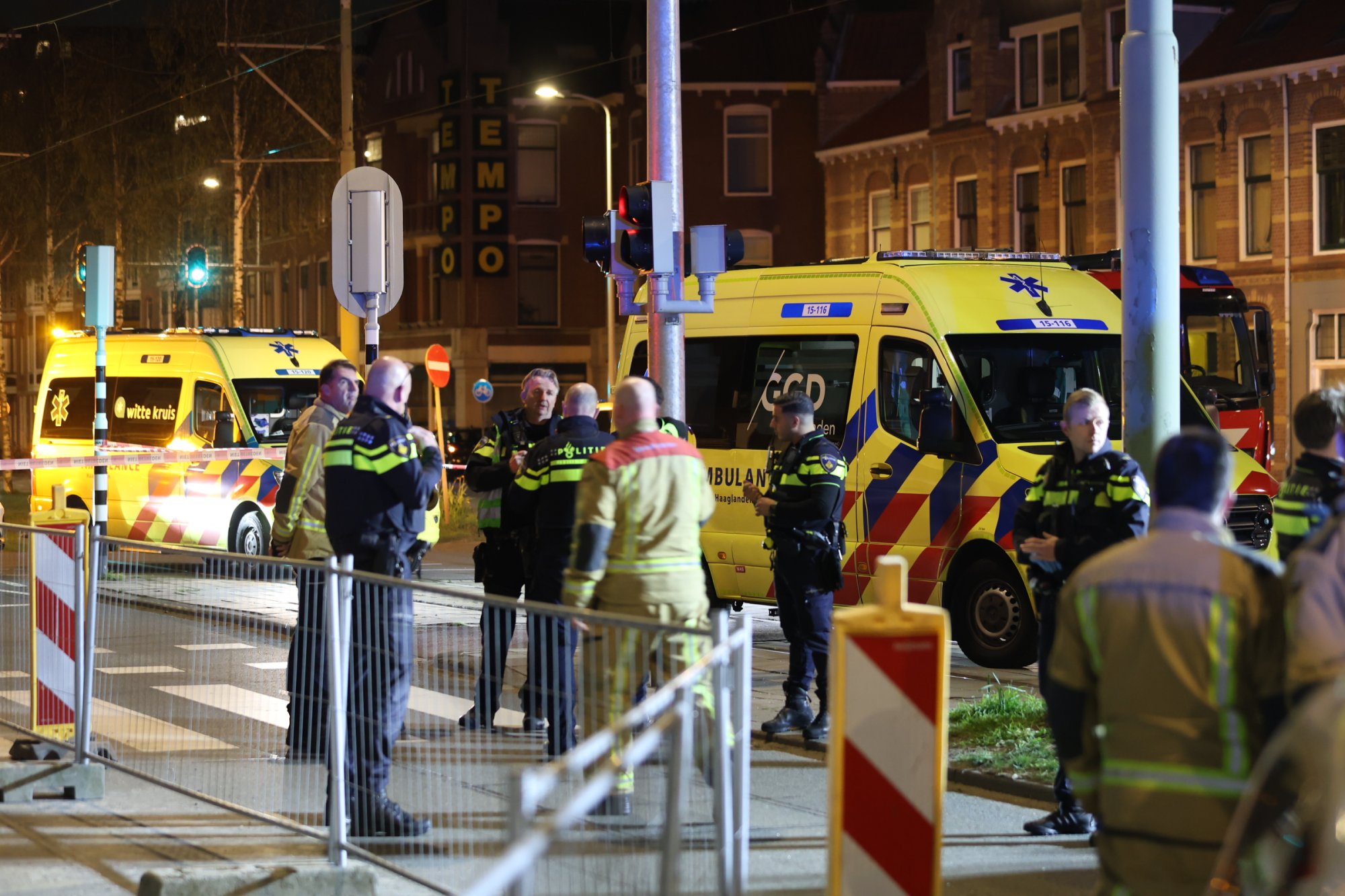 De hulpdiensten waren massaal aanwezig. 
