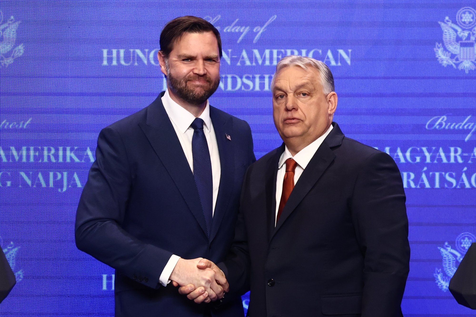 Vicepresident Vance van VS voor verkiezingen naar Hongarije: 'Op campagne met Orbán'