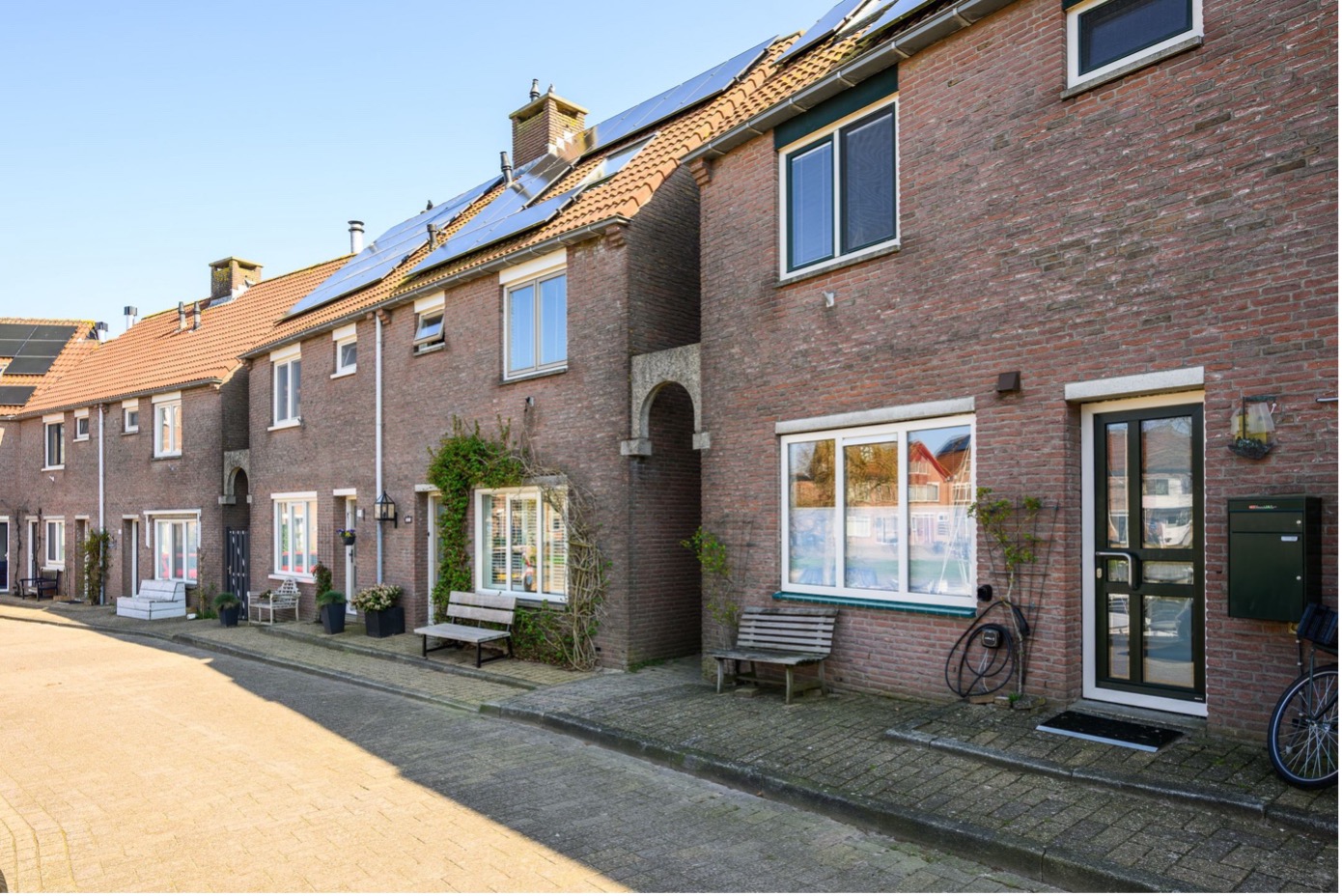 Van rijtjeshuis naar resort: hier kun je op vakantie in eigen kelder