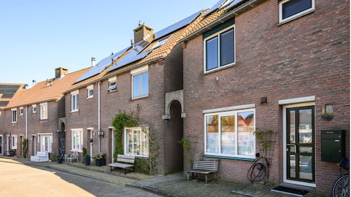 Van rijtjeshuis naar resort: hier kun je op vakantie in eigen kelder