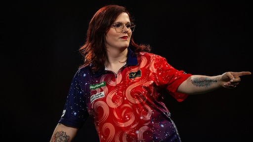 Dartster Van Leuven geweerd van vrouwentoernooien PDC: 'Ik blijf vechten'