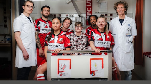 Zieke Lukas (12) ontwerpt officieel shirt voor FC Utrecht: 'Was er stil van'