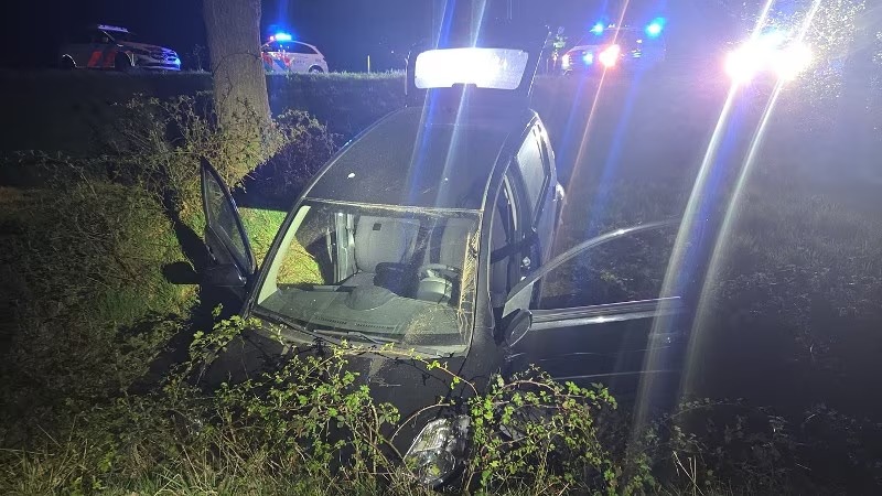 Automobilist probeert agenten aan te rijden bij woeste achtervolging in ...
