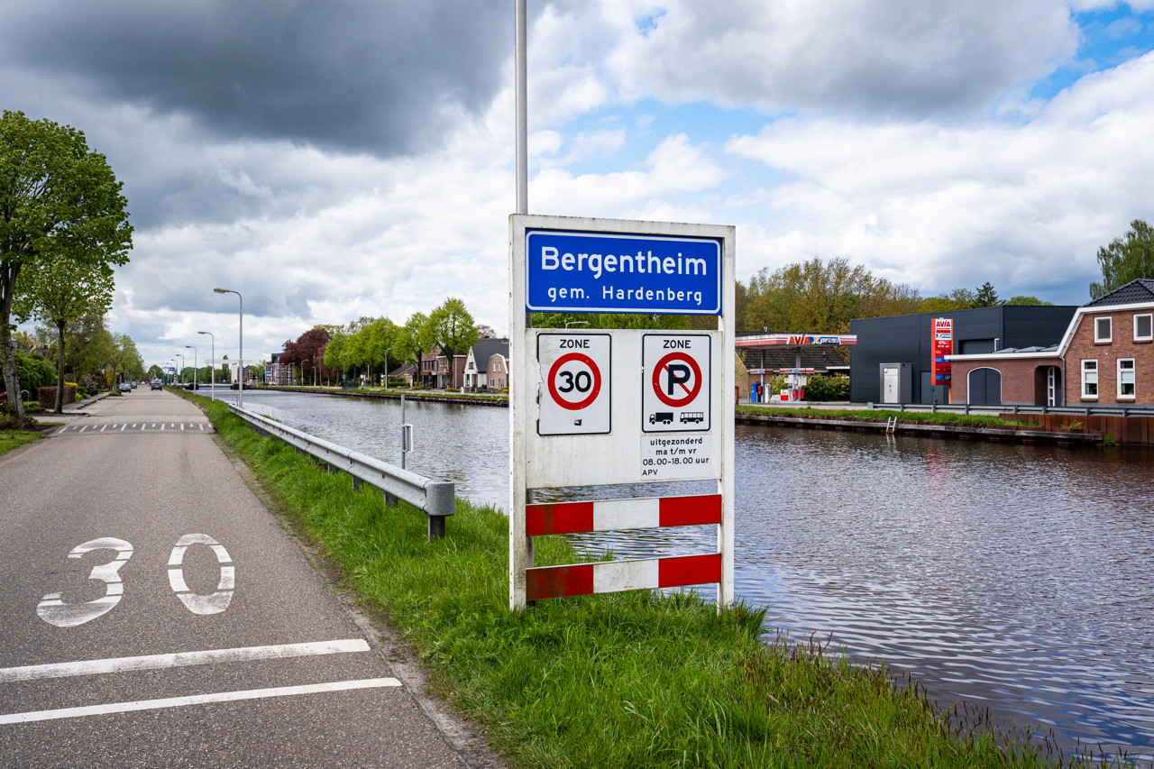 Meerdere dode huisdieren in Bergentheim, politie onderzoekt mogelijke vergiftiging