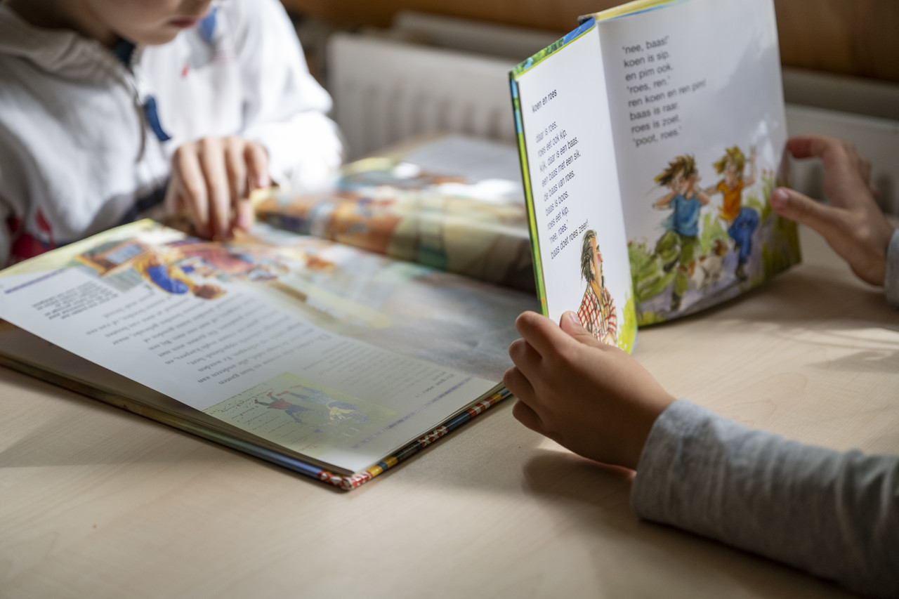 Veel leerlingen lopen achter met lezen, schrijven en rekenen