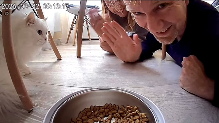 Apps in Rusland geblokkeerd: 'We bellen nu met de stofzuiger!'