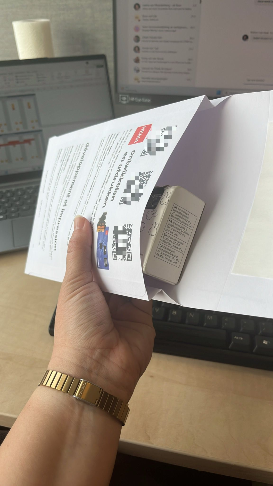 Kinderfoto's kwijt, vakantiekiekjes verwisseld: HEMA staakt analoge fotoservice