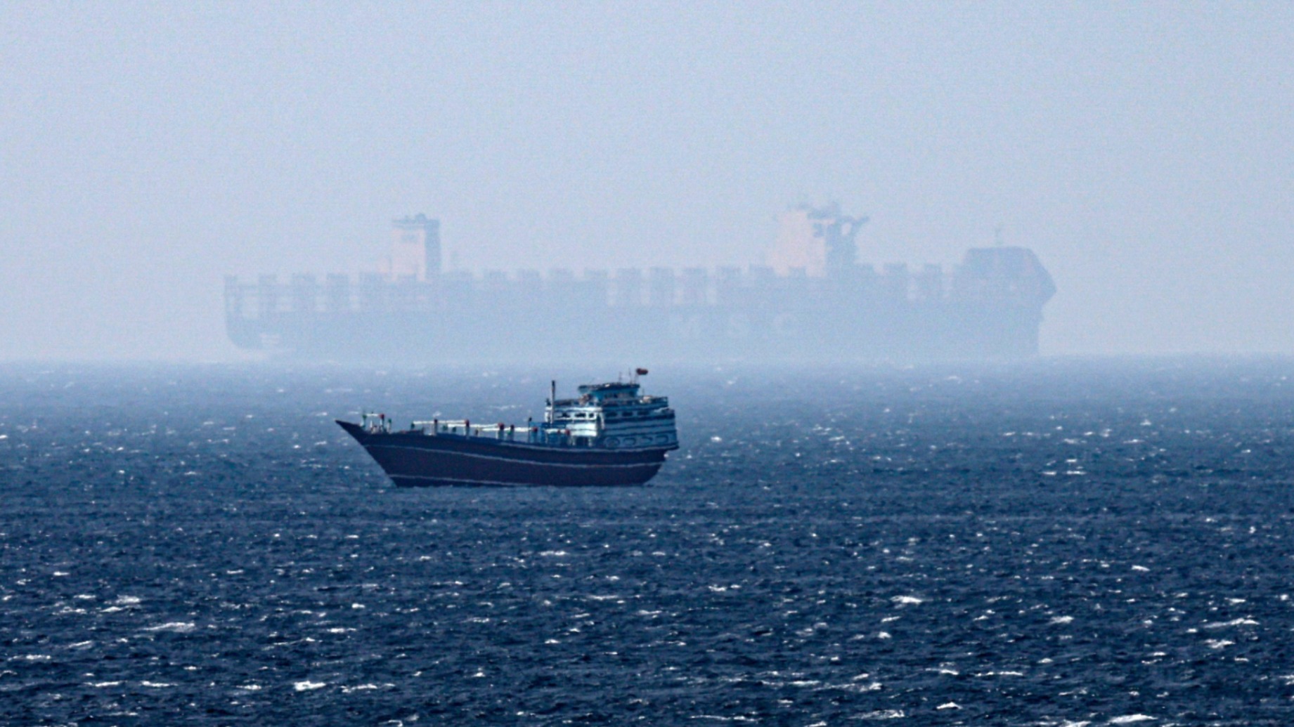 Militair expert: strijd om Straat van Hormuz is 'geopolitiek armpjedrukken'