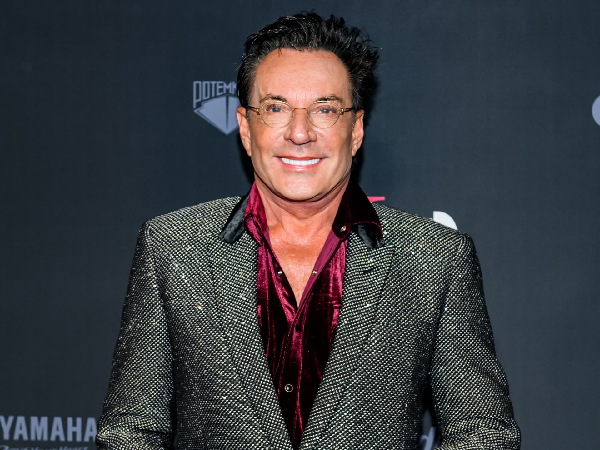 Gerard Joling blikt terug op modellencarrière: 'Terug naar 1980'