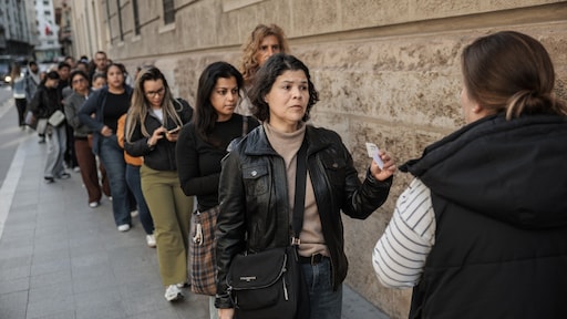 Grote zorgen in Tweede Kamer over illegalenpardon in Spanje