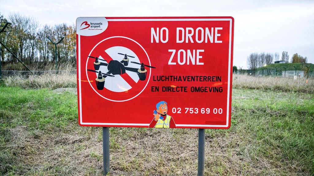 Image for the article: Belgische minister onder vuur om aanschaf duur materiaal dat 'drones' moet bestrijden