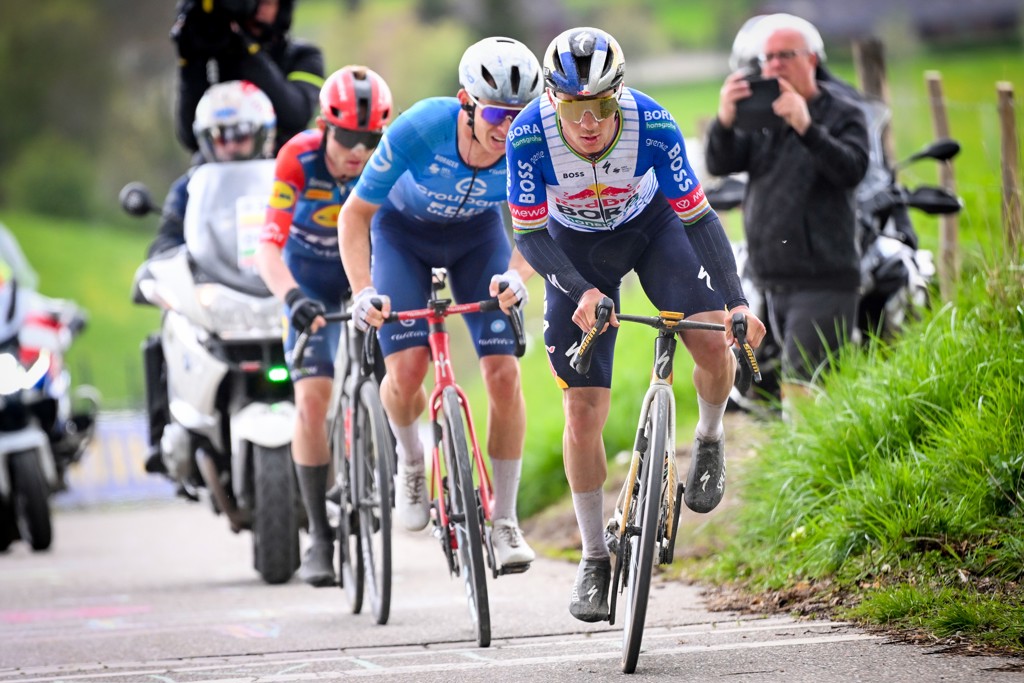 Evenepoel neemt revanche en wint 60ste editie Amstel Gold Race