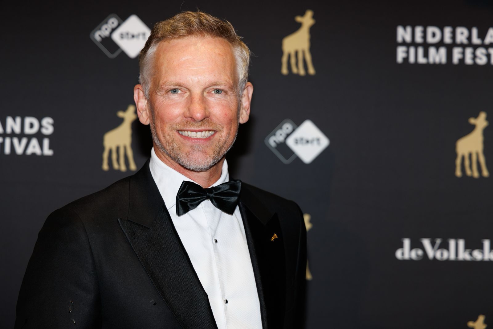 Moeder Barry Atsma overleden: 'Ze danst nu met m'n lieve broer Rimmert'