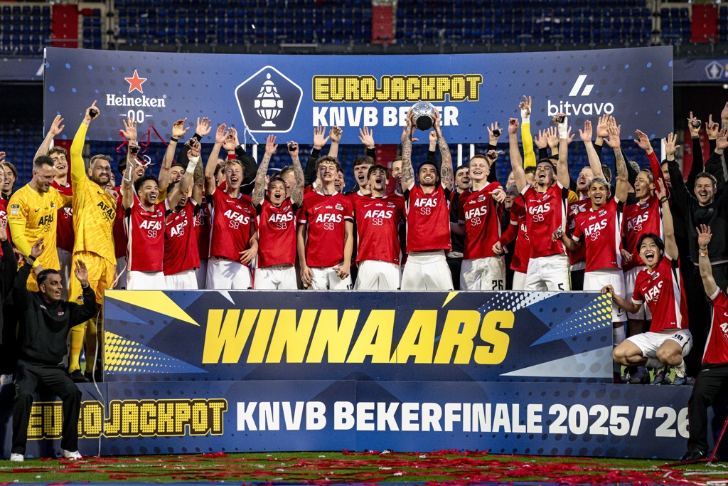 Groot feest in Alkmaar na winst KNVB-beker door AZ, dinsdag volgt officiële huldiging