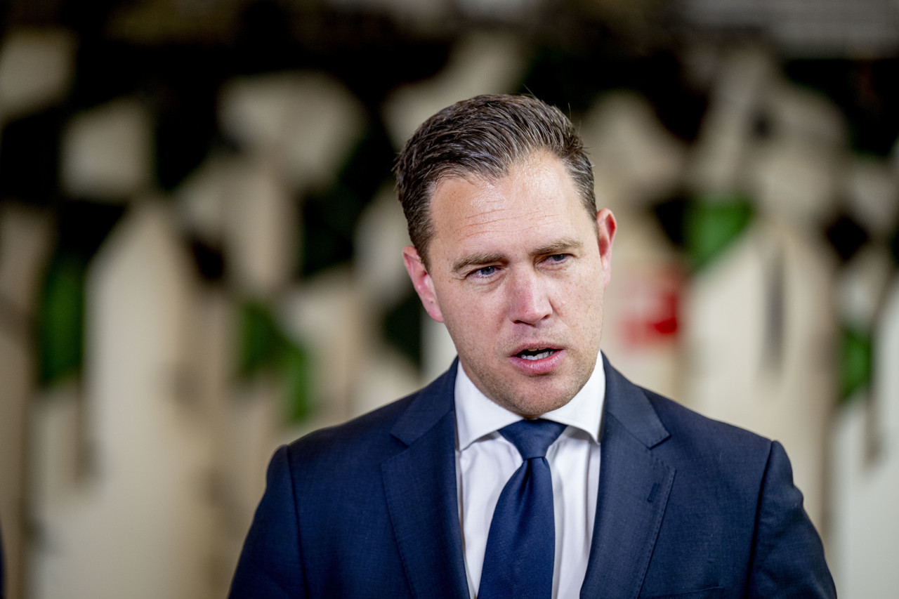 'Zuinige' Heinen wil niet nog meer lenen en sneert naar Frankrijk