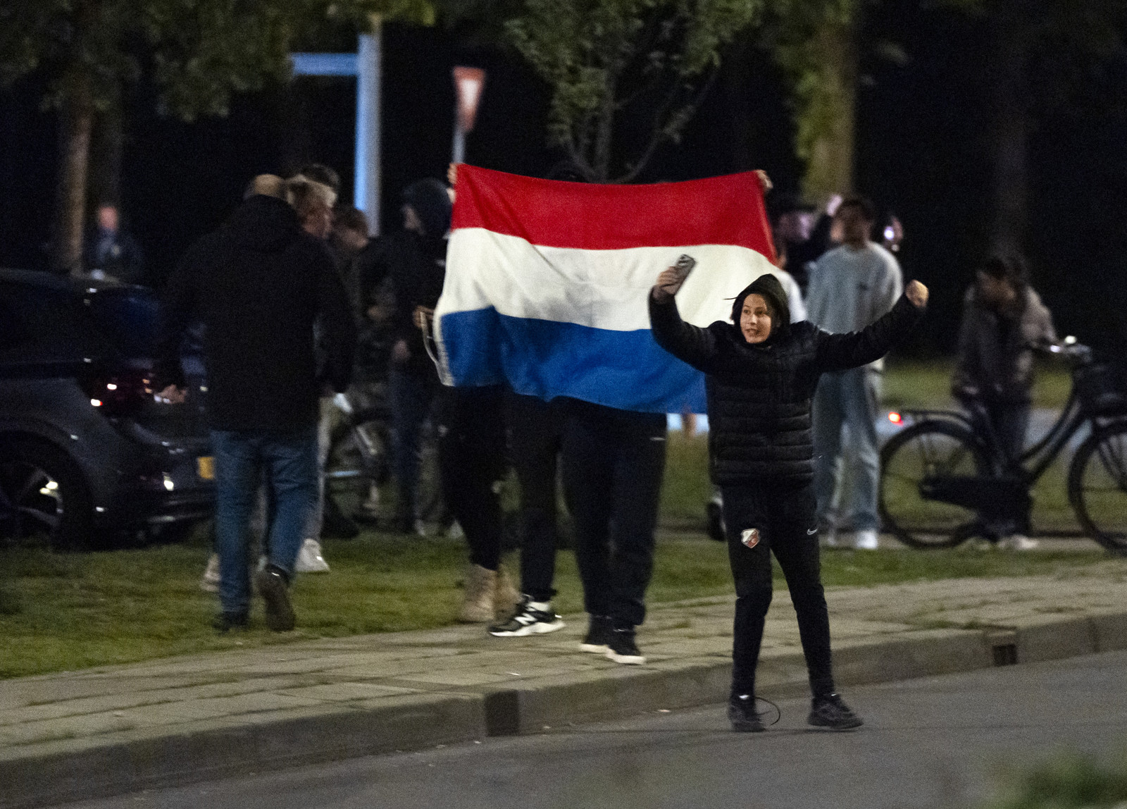 Aanhoudingen bij nieuw protest Loosdrecht tegen komst asielzoekers