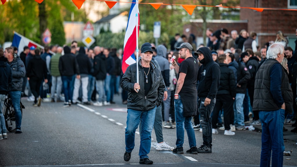 Demonstranten in Loosdrecht.