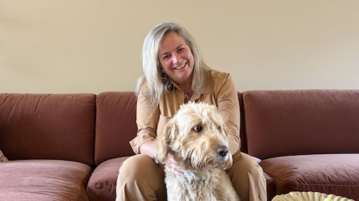 Jolien uit KZK verandert indeling zithoek