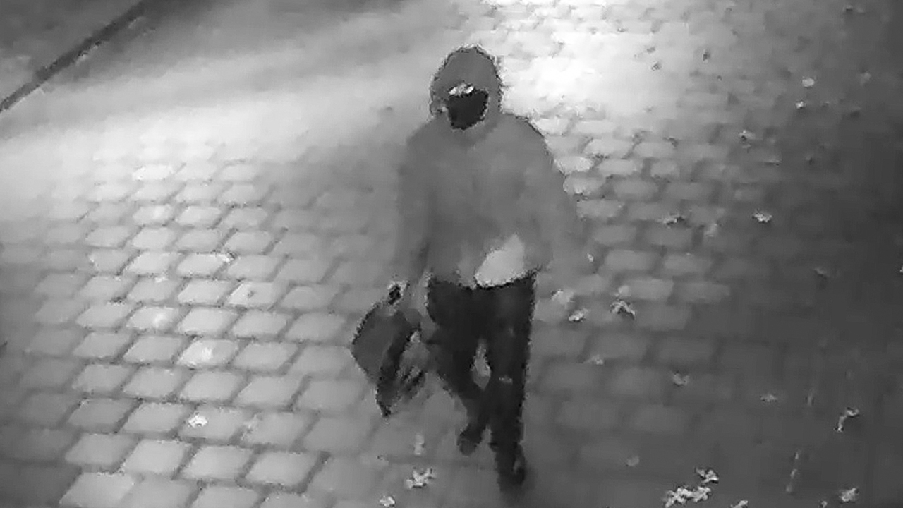 Jongen (17) opgepakt voor explosie Zuidas Amsterdam