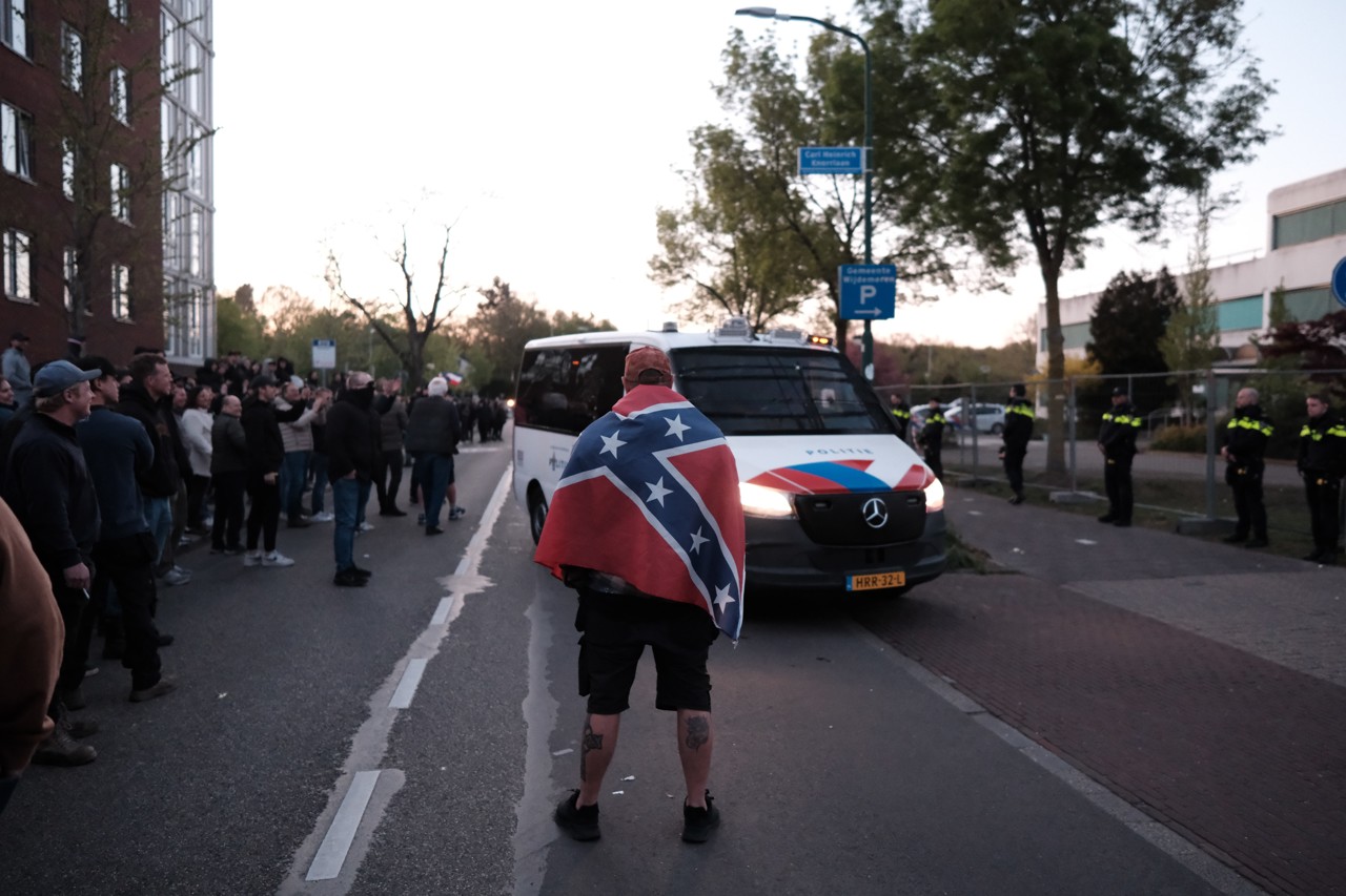 Noodopvang asielzoekers in Loosdrecht kleiner na onrust
