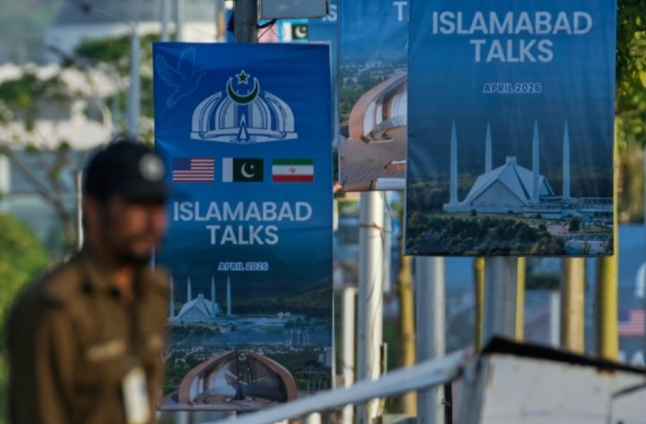 Iran onderhandelt voorlopig niet met VS, wel met Pakistan