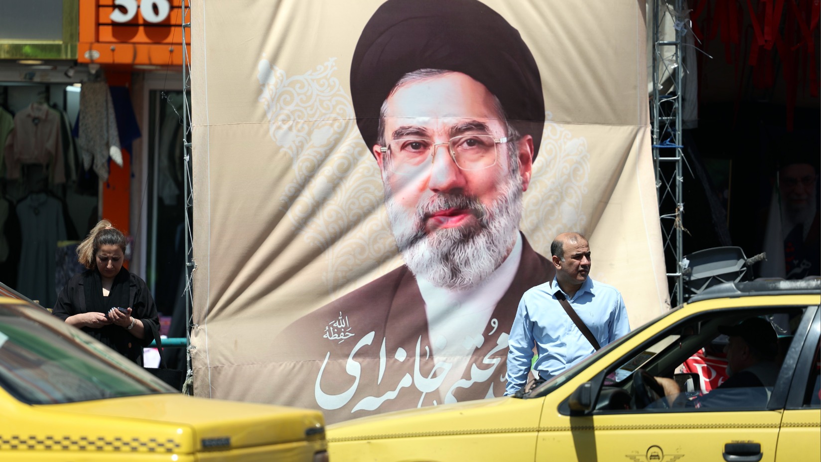 Werkelijke macht in Iran ligt niet bij Khamenei, maar bij deze mannen