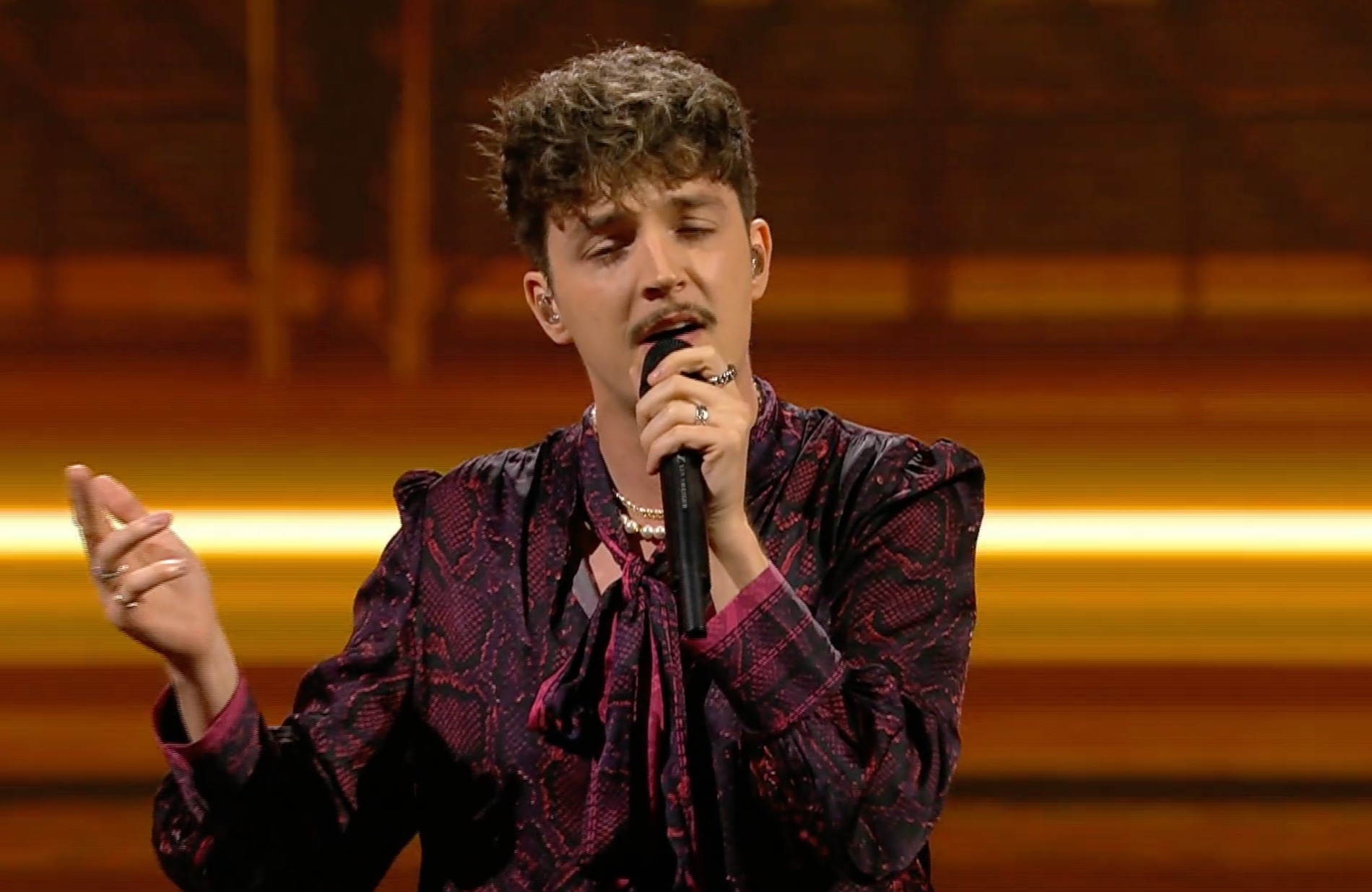 Ruben overtreft zichzelf met optreden in The voice of Holland: 'Ben ervan geschrokken'