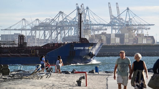 Groei Nederlandse economie vlakt af door krimp export