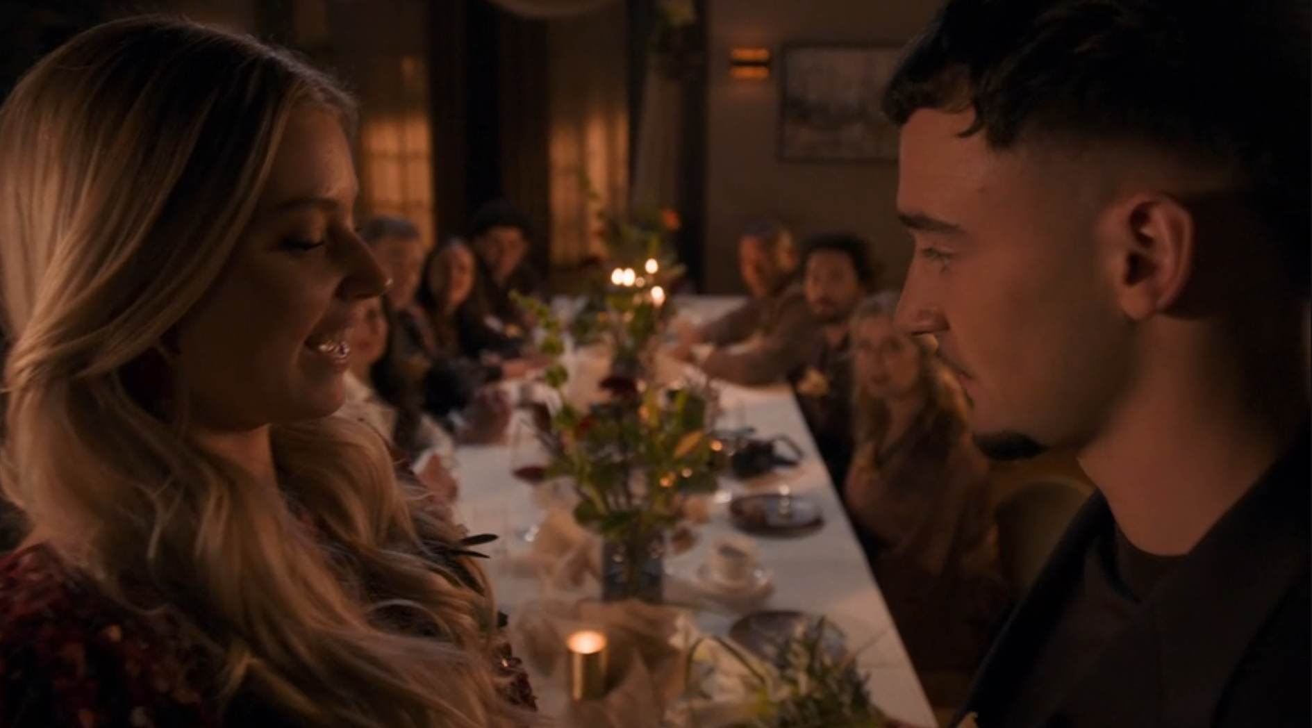 Nola Sanders vraagt Troj Veerman op bruiloft grootouders ten huwelijk in  GTST