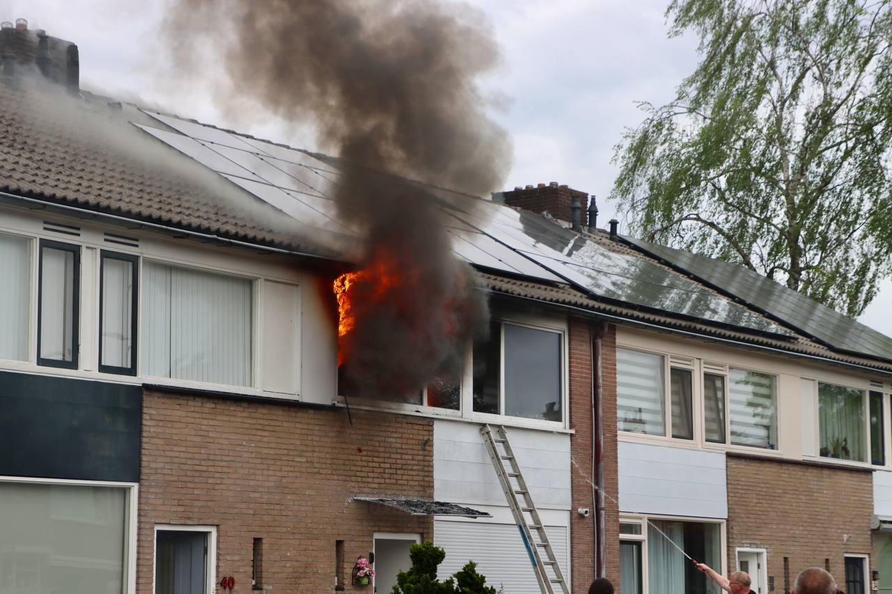 Dode bij woningbrand in Oldenzaal, woning uitgebrand