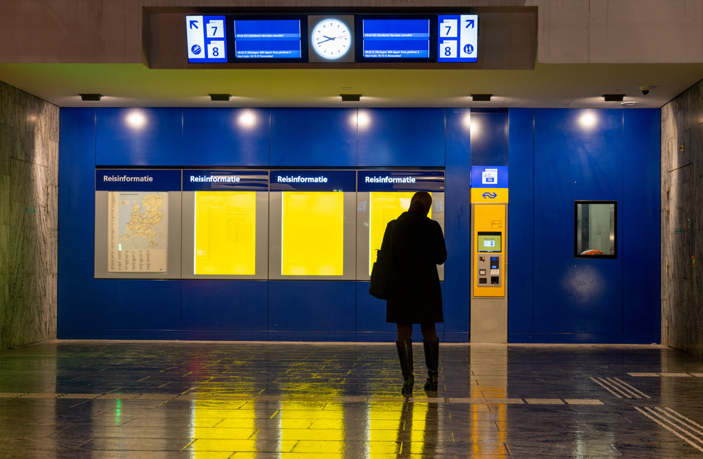 Geen treinen tussen Utrecht en Den Haag door seinstoring