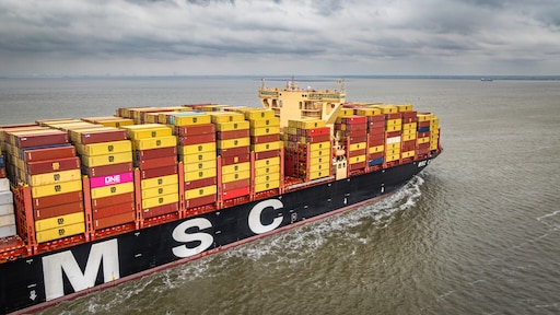 Trump: VS gaat schepen helpen met Straat van Hormuz oversteken