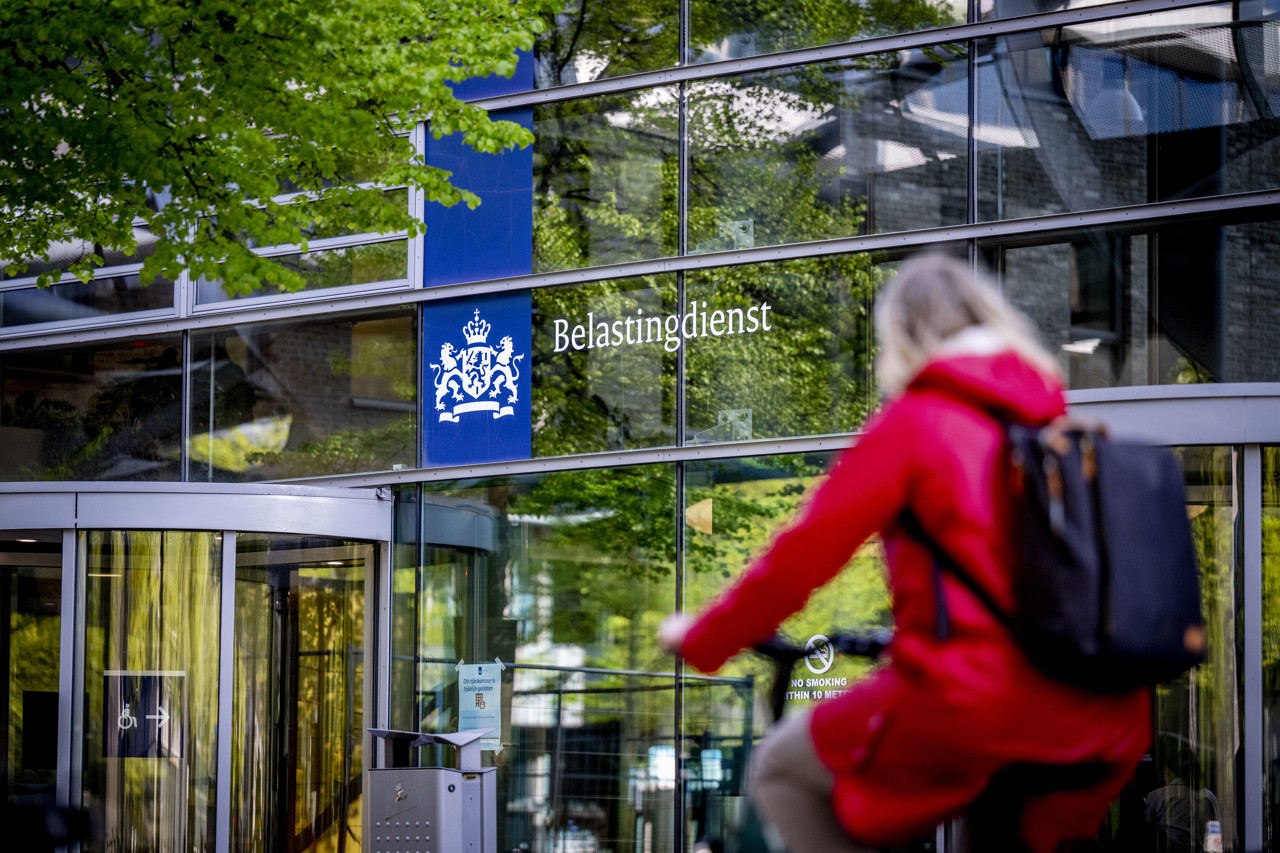 CPB waarschuwt: belastingstelsel vergroot verschil tussen arm en rijk