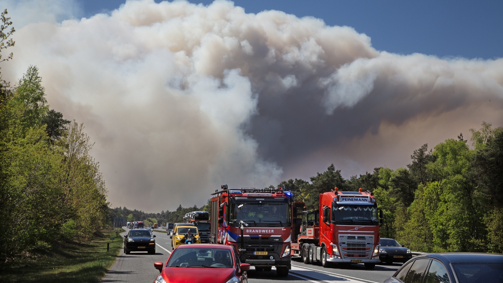 Natuurbrand 't Harde veroorzaakt door militaire oefening met explosieven