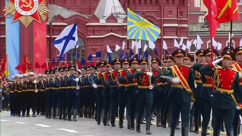 Geen tanks, amper gasten: sobere parade Moskou 'roept vragen op'