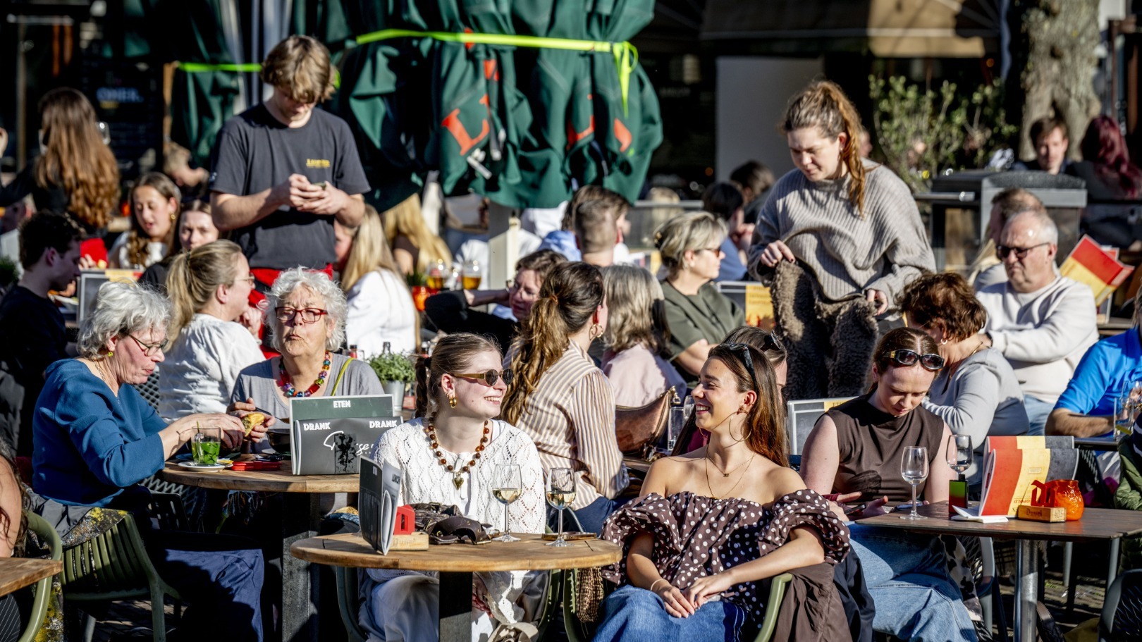 Omstreden drankreclame aangepast na felle kritiek: 'Alcohol als limonade promoten gaat te ver'