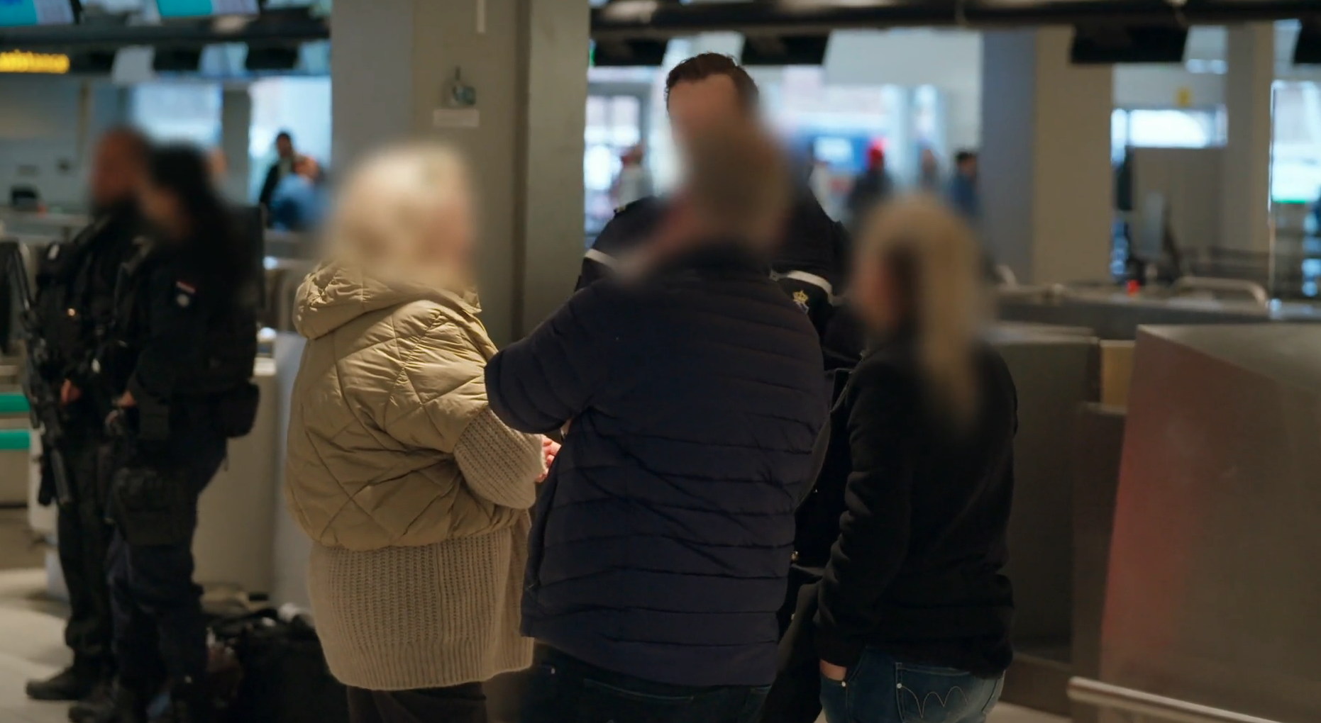 Valse bommelding komt passagier duur te staan in Schiphol Airport: 'Dit is gewoon een misdrijf'